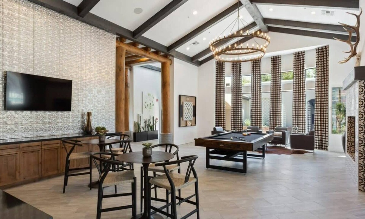 Chandler Apartment | CozySuites at Chandler
