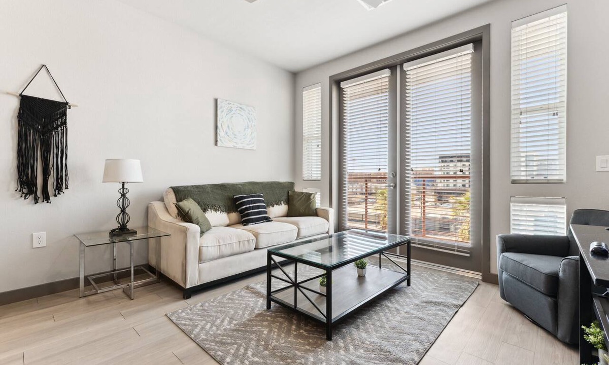 Roosevelt Apartment | CozySuites PHX RORO Gym, Pool, Pets, Parking! #16