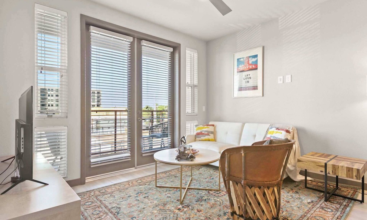Roosevelt Apartment | CozySuites PHX RORO Gym, Pool, Pets, Parking! #2