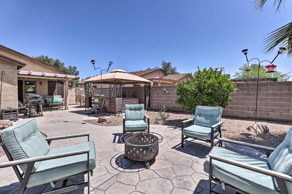 San Tan Valley House | Cute and Cozy AZ Getaway with Gazebo and Grill!