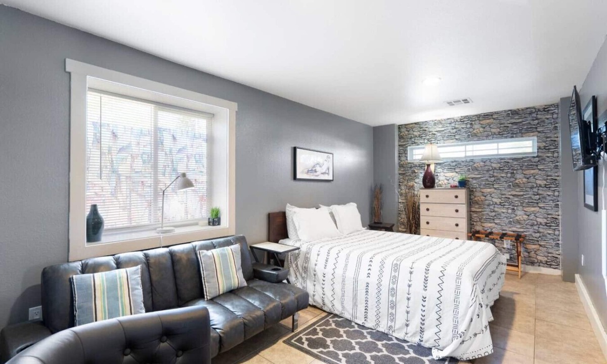 Garfield Apartment | Cute & Cozy Renovated APT in the Heart of Phoenix