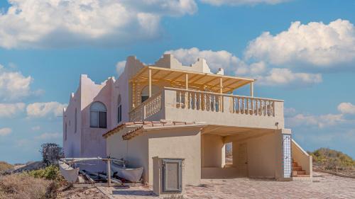 Centro House | Cypress House close distance to the beach at Las Conchas