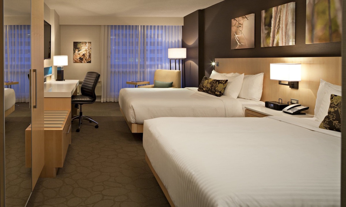 Downtown Winnipeg Hotel | Delta Hotels by Marriott Winnipeg