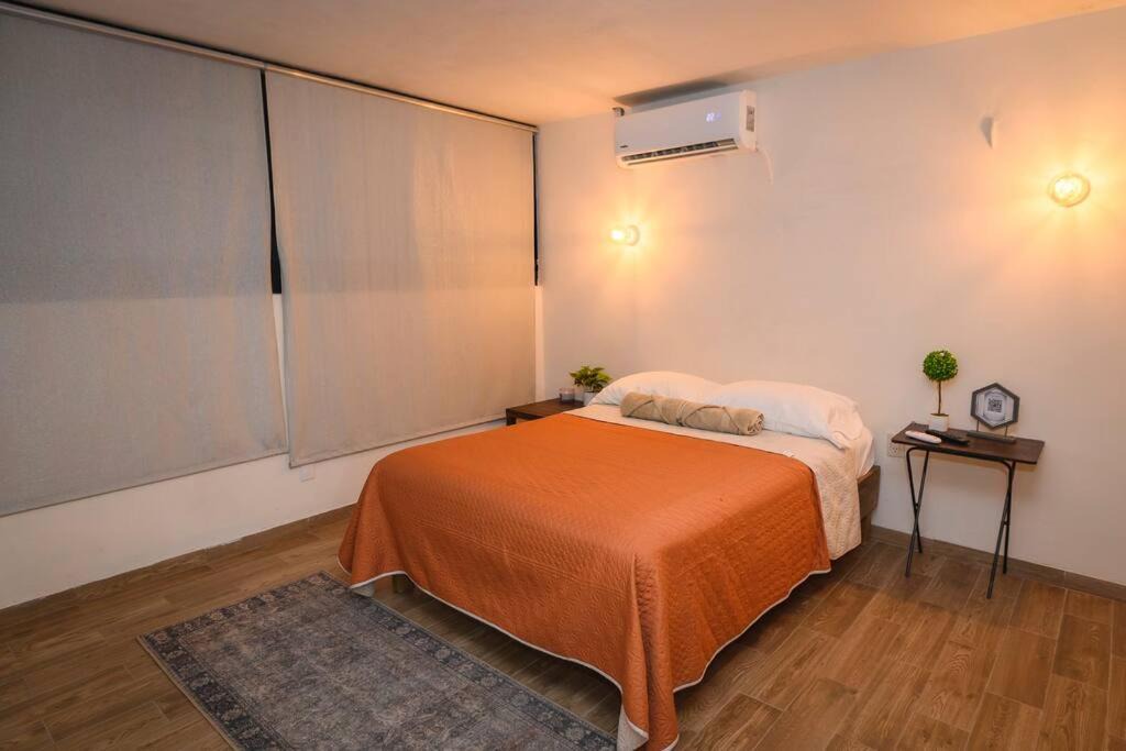 Ciudad Valles Apartment | Departamento de 2 recamaras con 2 aires acondiconados, parking, wifi 70mb, refrigerador, micro,fregadero,licuadora,parrilla, cocina, D5