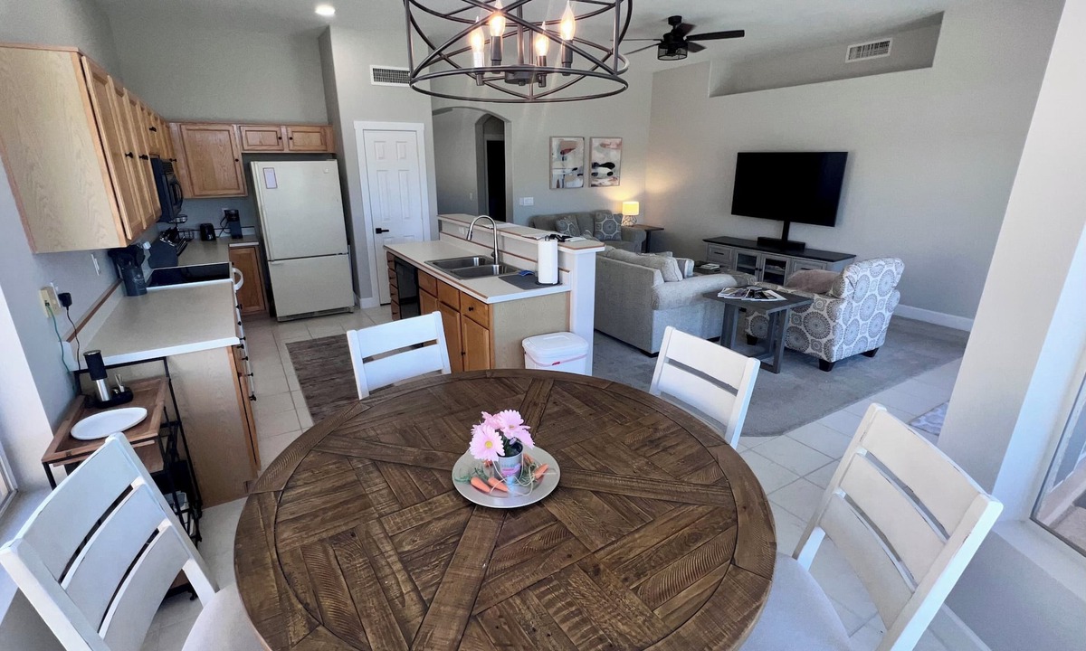 Coyote Lakes House | Desert Oasis/Heated Pool/Spring Training/Barrett-Jackson/WM Phoenix Open