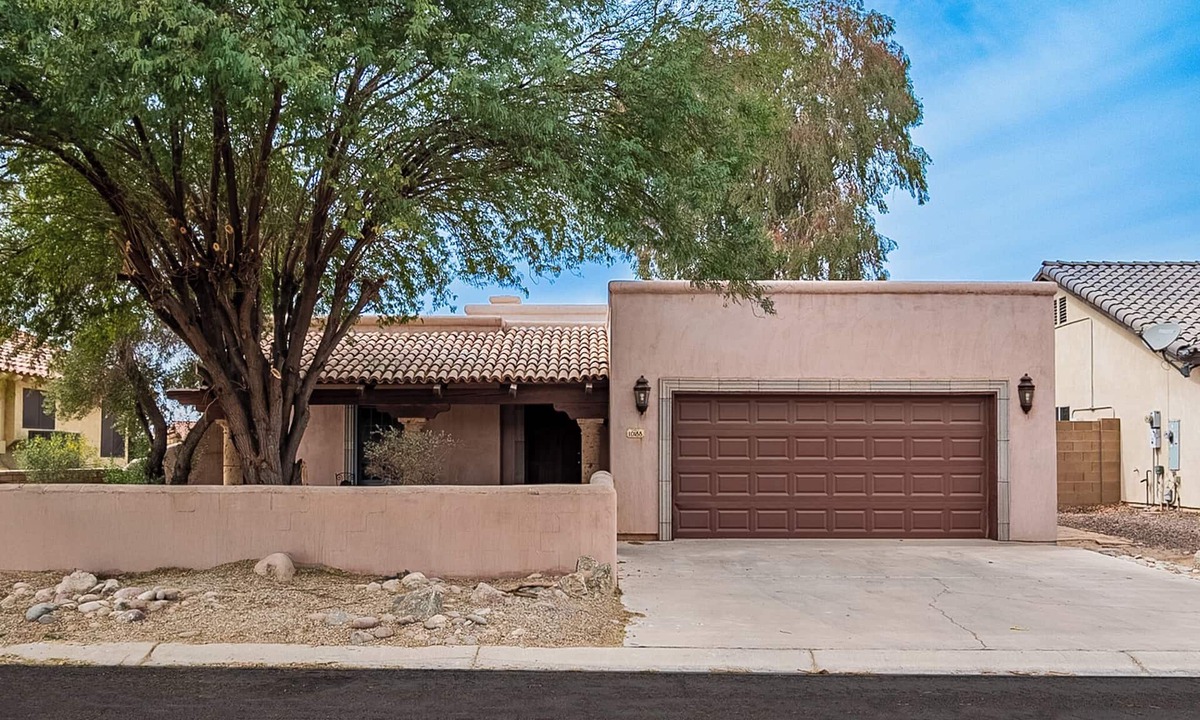 Fortuna Foothills House | Desert Rose on the 15th Hole
