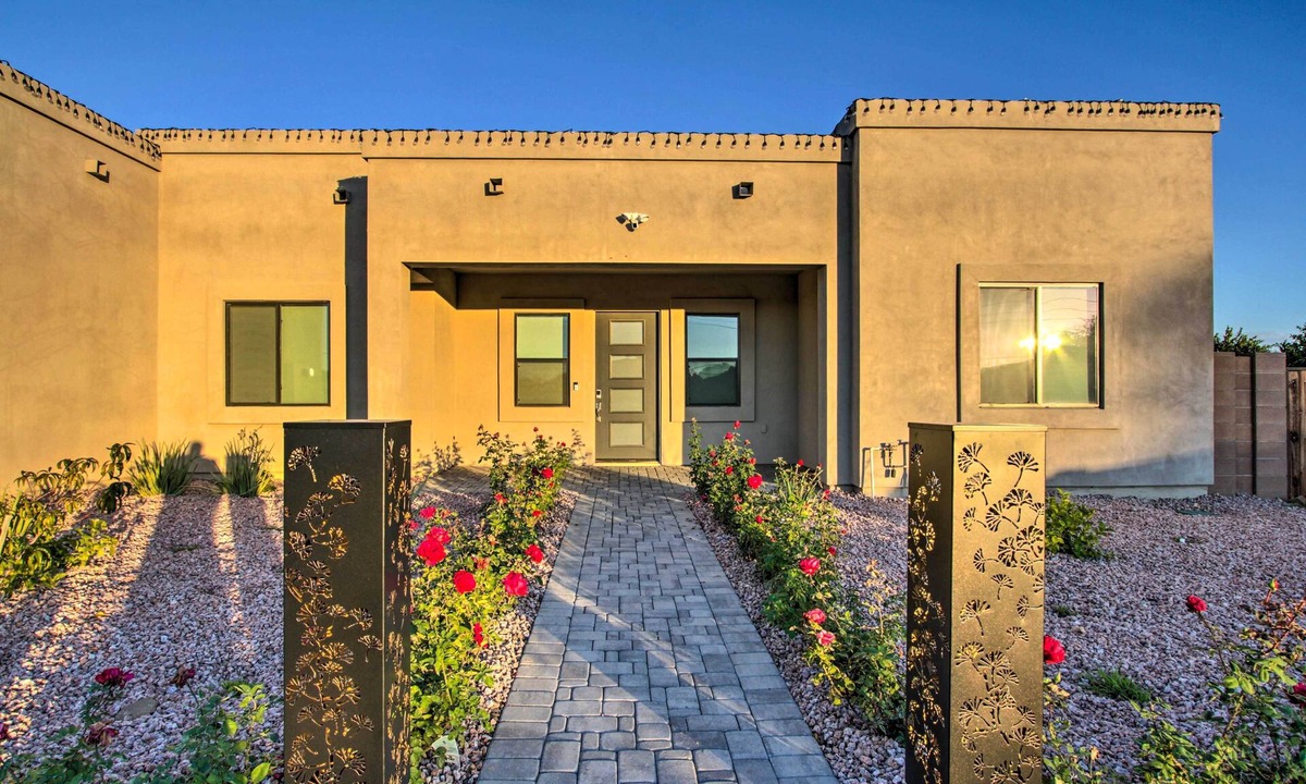 Anthem House | Desert Views, Fire Pit: Serene Phoenix Getaway