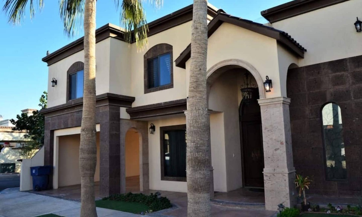 Mexicali House | Dive into the relaxed elegance of our 4-bedroom haven in Zona Dorada, Mexicali's prestigious district, combining comfort, security, and luxury. Ideally nested near bustling plazas, trendy restaurants, and lively casinos, our property is perfect