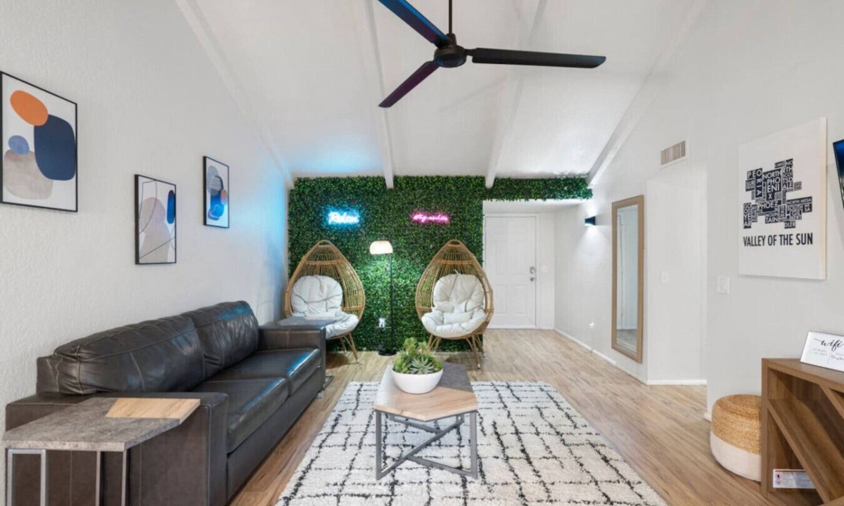 Gilbert House | Downtown Gilbert Boho-Oasis|Pool|Gazebo|Gameroom