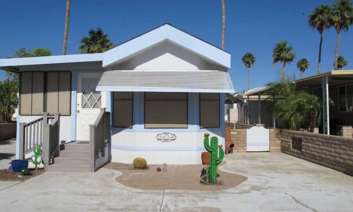 Yuma House | Dream Haven in Country Roads 55+ Park