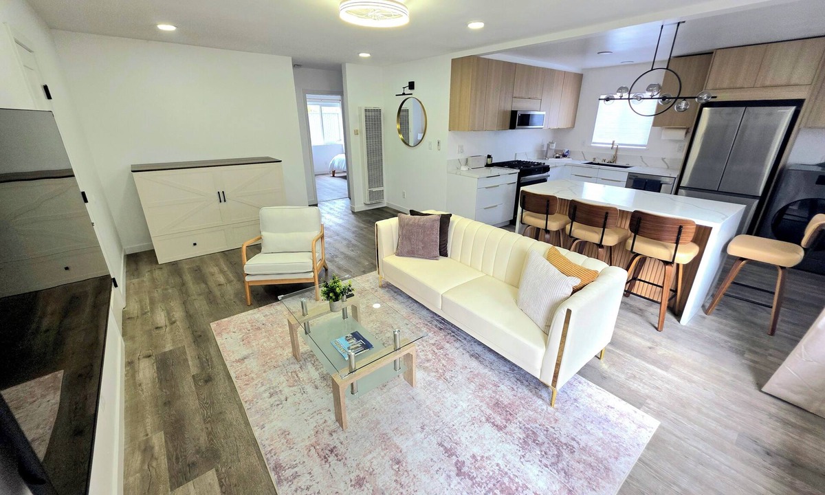 East Side Capistrano Apartment | Driftwood Dunes. Walk to Beach & Downtown! New Oceanside 2-BD Apartment.