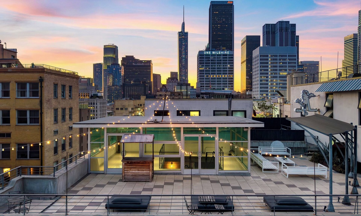 Historic Core House | DTLA Loft Rooftop Skyline Views Near Nightlife + Dining | Skyline Lofts