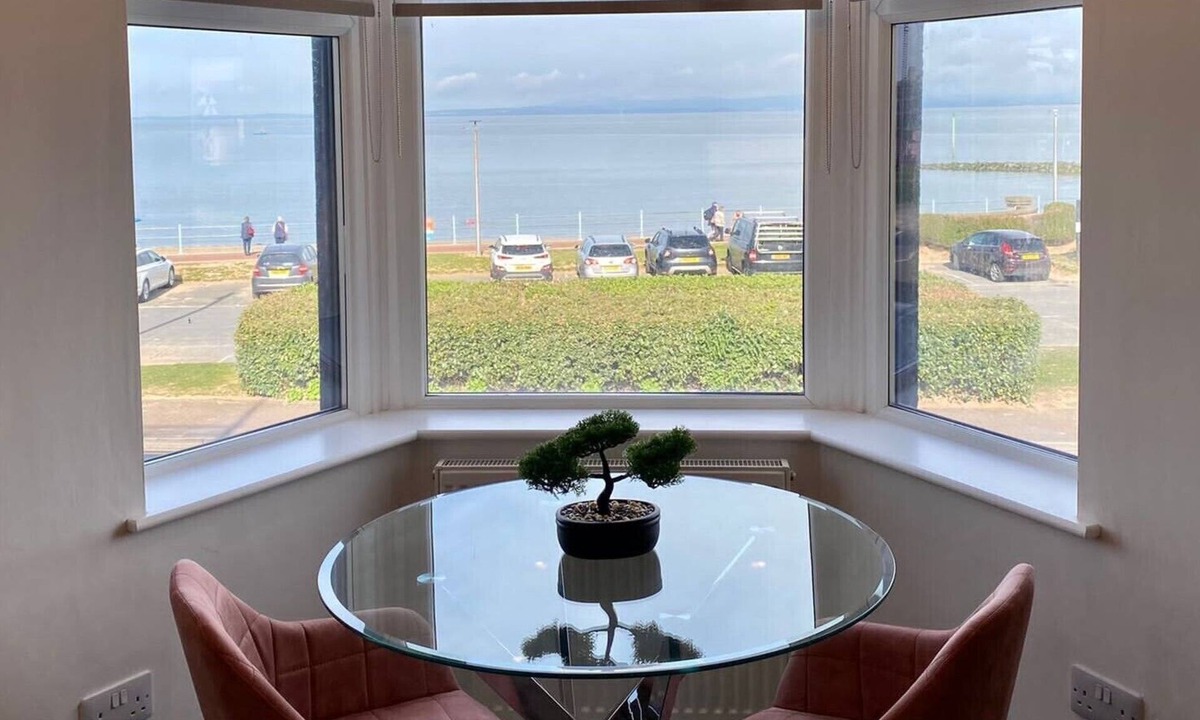 Morecambe Apartment | Eden Retreats Serviced Apartments