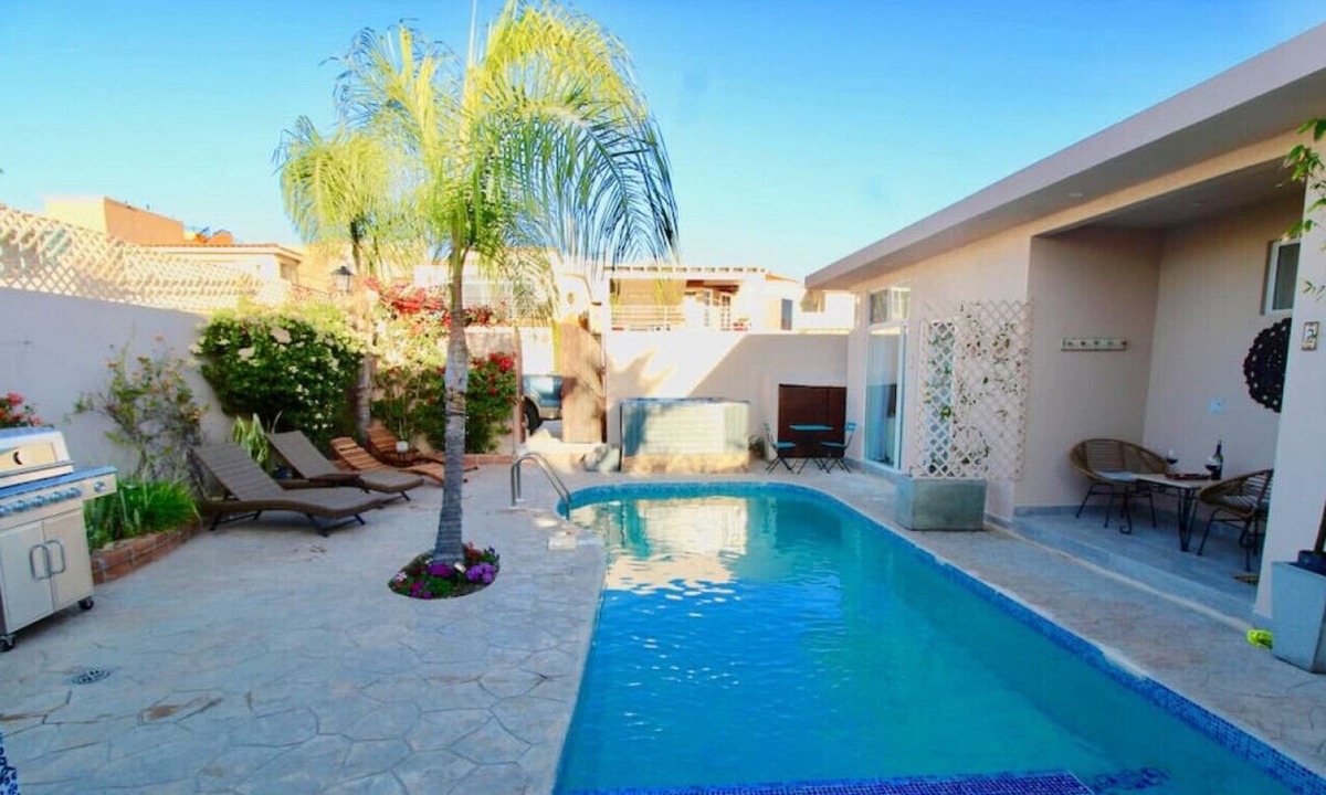 La Joya House | Entire Luxe Property, 3 Single Units, Private Pool & Jacuzzi