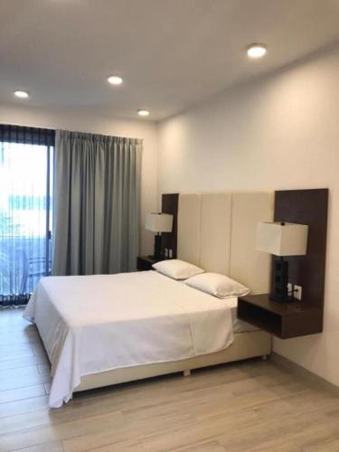 Puerto Aventuras Apartment | Estudio en Puerto Aventuras, Condominio con Alberca # 202