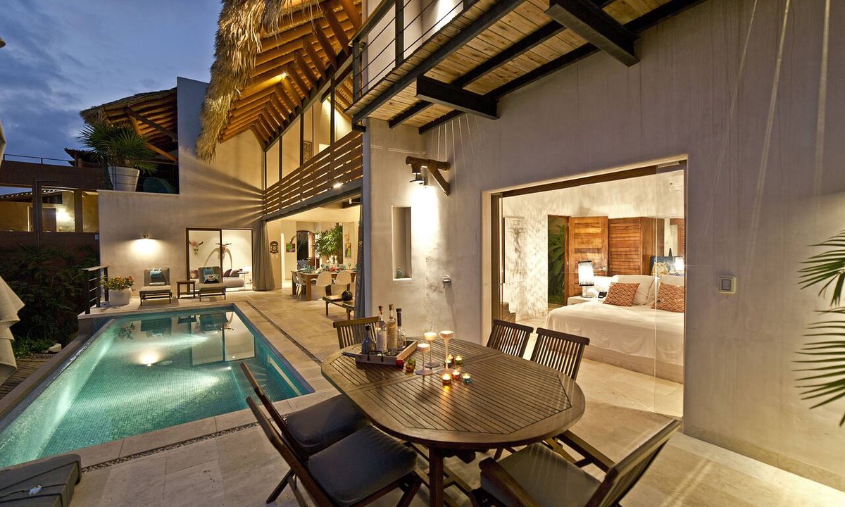 Zihuatanejo Condo | Exclusive 4 Bedroom/4 Bath View Penthouse In La Ropa, Zihuatanejo