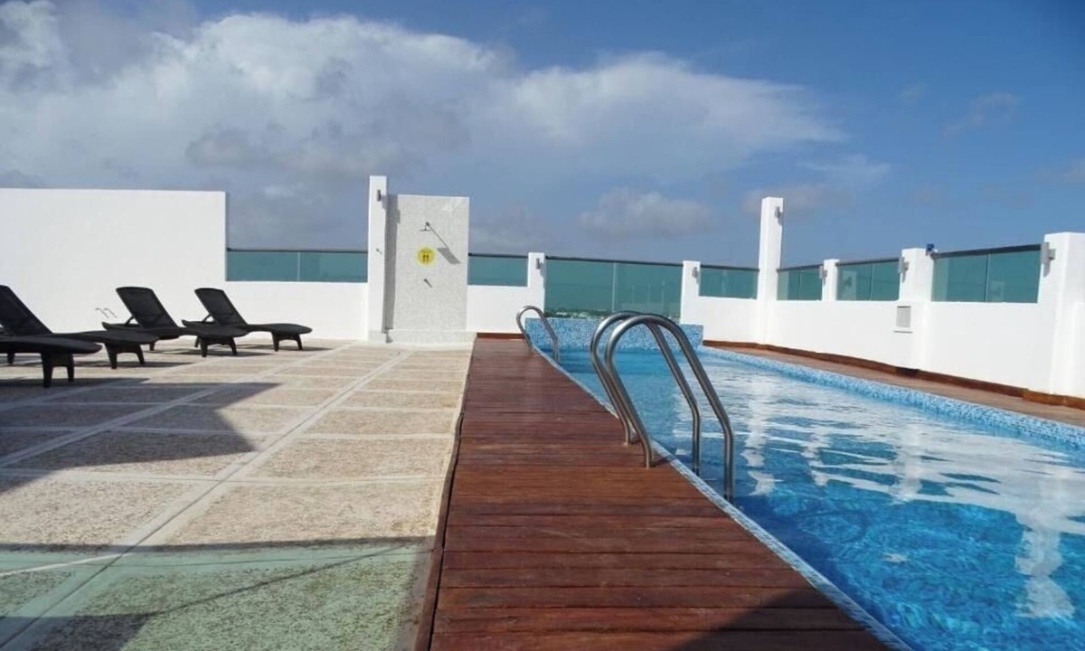 Downtown Cancun Hotel | Explore Cancún’s Best from 3 Modern Rooms with Rooftop Sun Deck Access