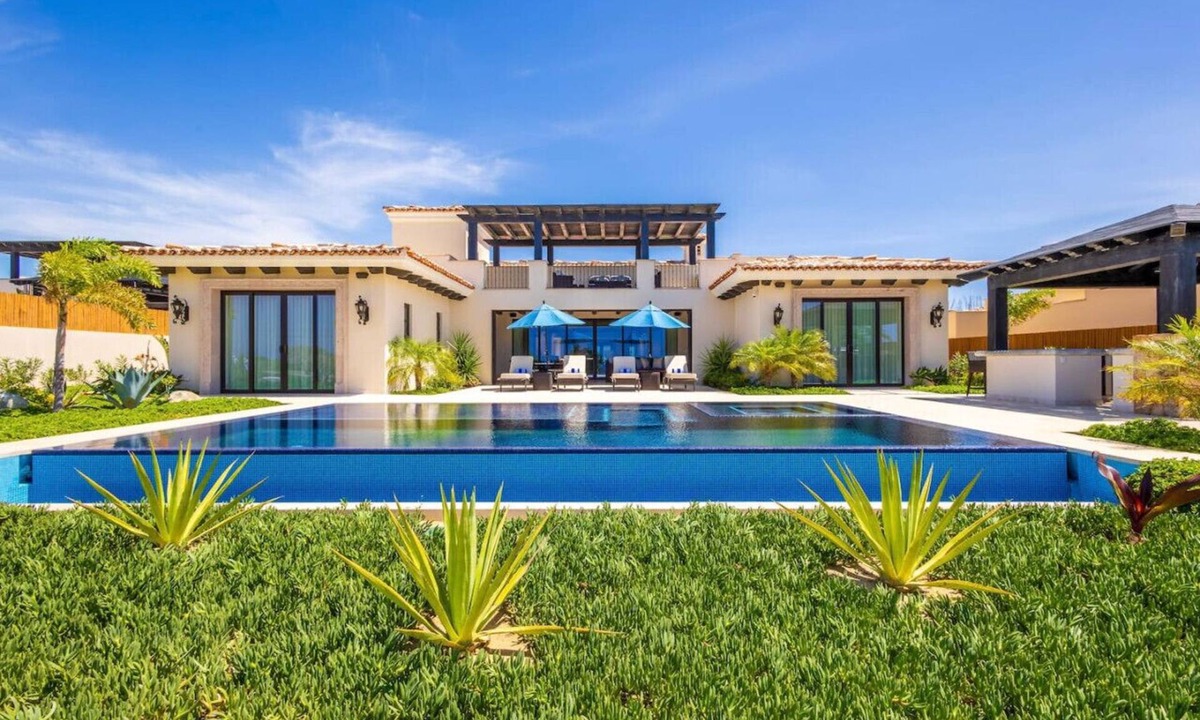 Cabo San Lucas Villa | Exquisite 4BR Villa with Breathtaking Views - Golf Cart and Airport Transportation Included!