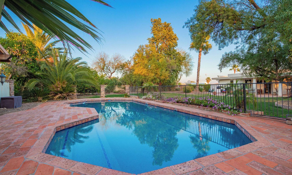Central Scottsdale House | Family Gem in Paradise Valley: Hot Tub, Large Yard
