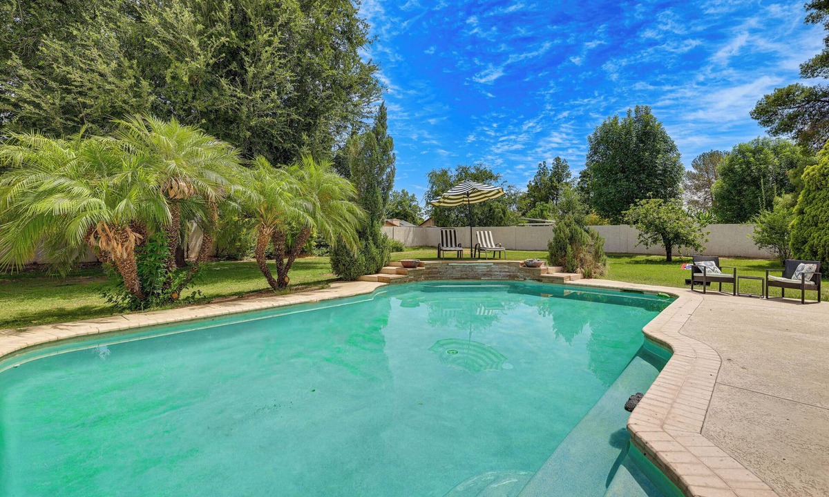 Avondale House | Family & Pet Friendly! Desert Oasis in Avondale