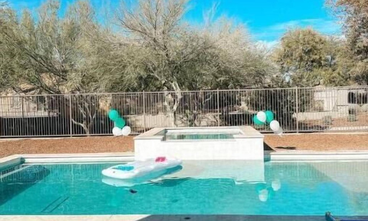 Cobblefield House | FAVORITE Desert Retreat, minutes to STATE FARM STADIUM & DOGERS Spring Training
