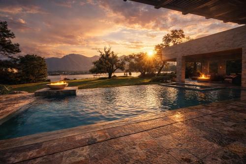 Santiago Villa | FIFA BBVA Stadium and Monterrey near this 4 bedroom Lakefront Villa, transport on demand