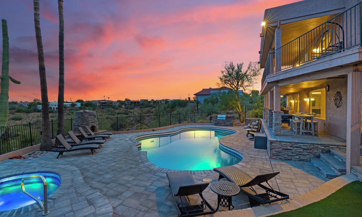 Fountain Hills House | Five Palms ★ Scenic Mountain View's-Heated Pool-Spa-Balcony-Spacious★