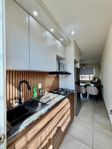 El Salto Apartment | FM Deluxe Apartment Private Condo near Airport