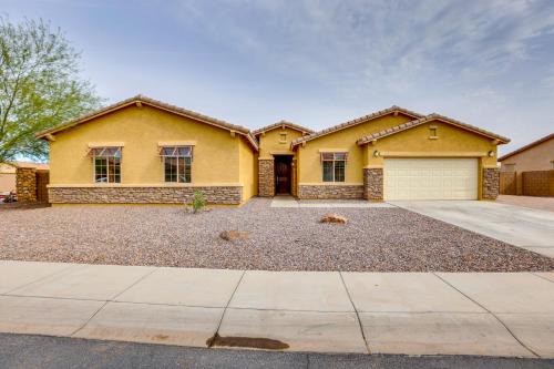 Laveen Village House | Furnished Patio! Retreat 12 Mi to Dtwn Phoenix