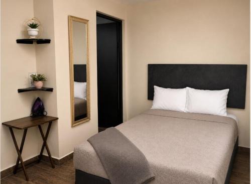Durango House | Garden room, Paseo Durango