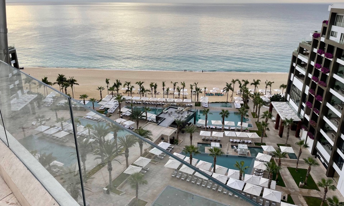 Cabo San Lucas Resort | GARZA BLANCA CABO 5-DIAMOND 3 BEDRM WATERFRONT PENTHOUSE