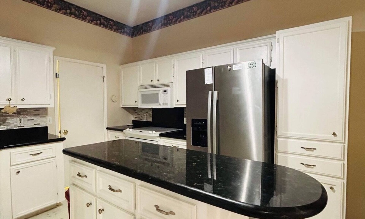 Mission House | Good place for a staycation or home away from home!