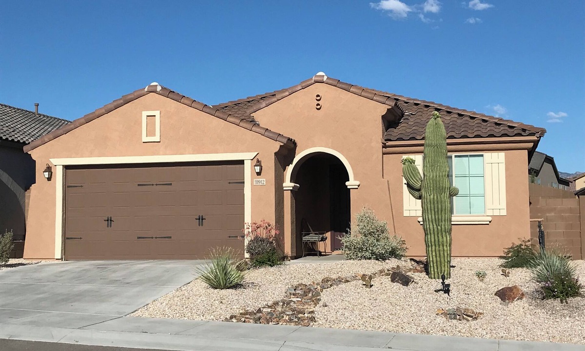 Tucson House | Gorgeous Home In Gated Community For You