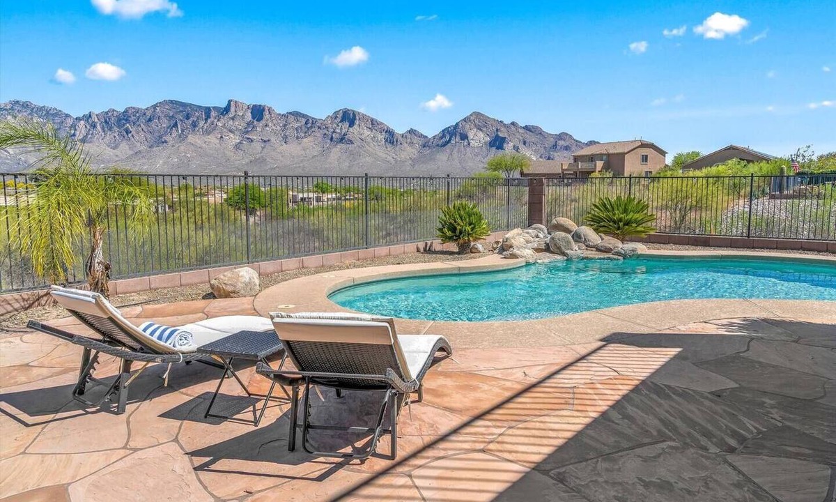 Oro Valley House | Gorgeous home w/stunning views of the Catalina Mountains- pet friendly!
