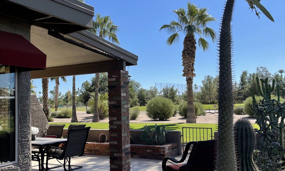 Cottonwood House | Gorgeous renovated town-home on the 16th hole tee box in Cottonwood, Sun Lakes