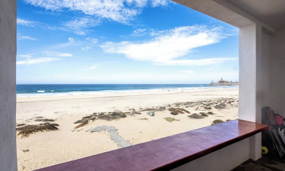 Cerritos Condo | ★⛱ ★ Got Beachfront? Condo with Pool&Jacuzzi