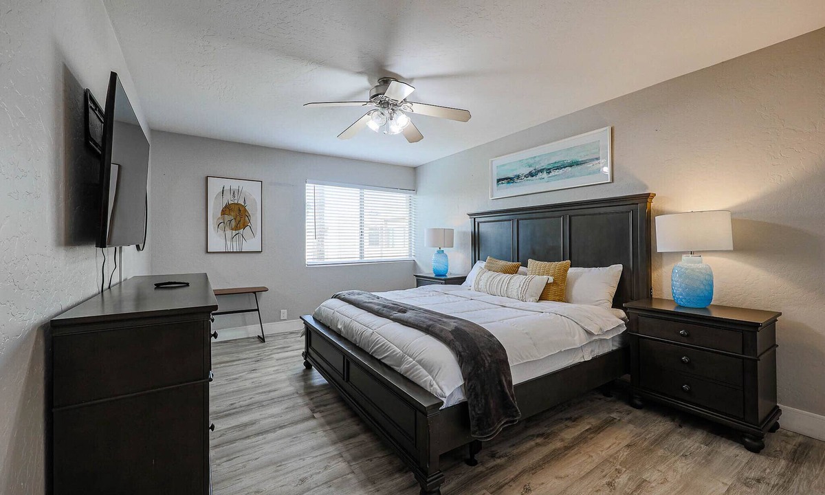 Arcadia Apartment | Great 1BR Apt W/Pool next Fashion Sq Mall & Bars