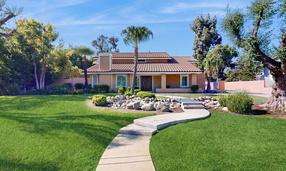 Rancho Cucamonga House | Grill, Large Pool, Plush Patio Furniture, Umbrella