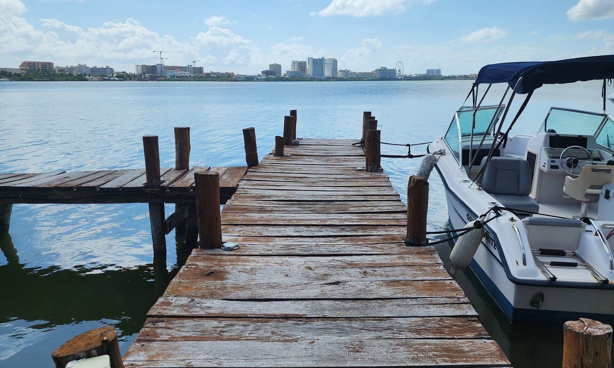 Punta Cancun Apartment | Ground Floor Apartment with lagoon view Hotel Zone
