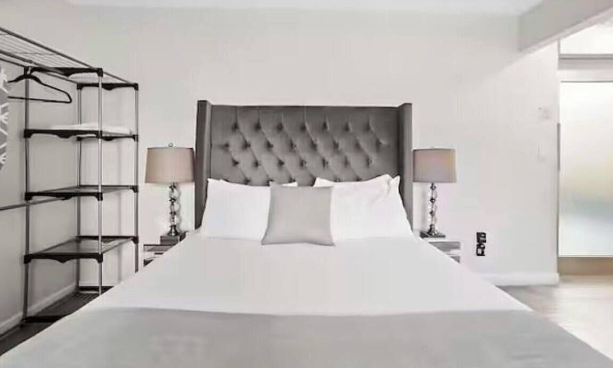 Zona Rio Condo | Ground Floor studio w/Queen bed TJ border 103