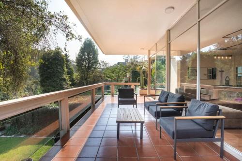 Naucalpan House | Group Stay In home Fun Yard 15 Min from Polanco!