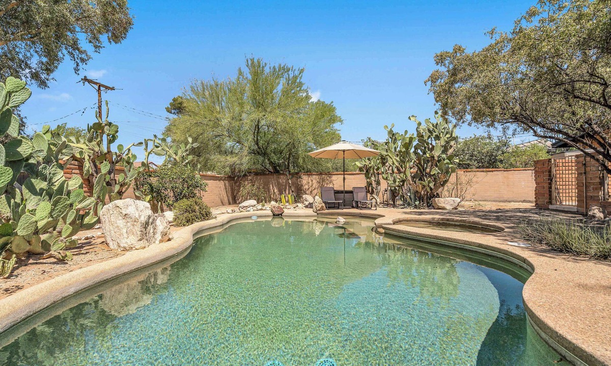 Harold Bell Wright Estates House | Hacienda Opuntia | Luxury House & Casita in Tucson