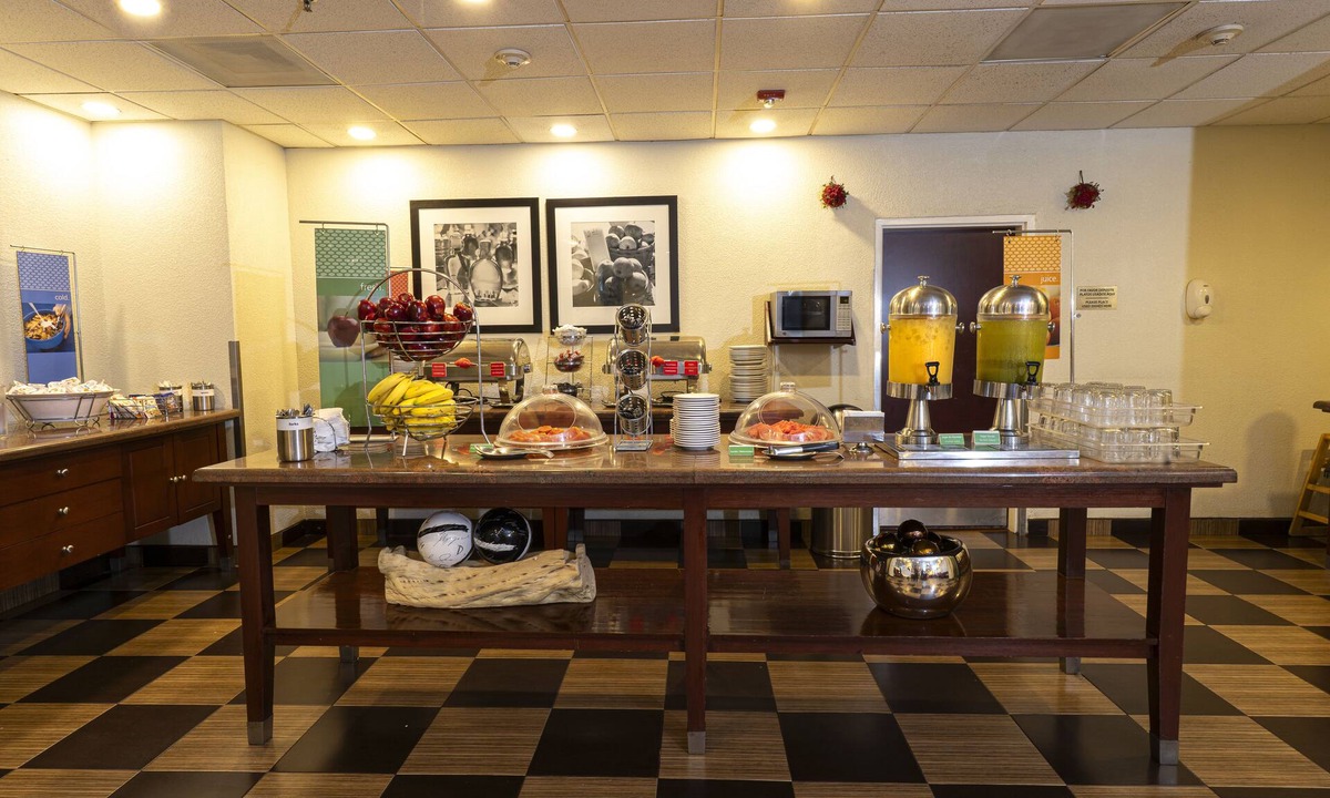 Tlaquepaque Hotel | Hampton Inn by Hilton Guadalajara-Aeropuerto