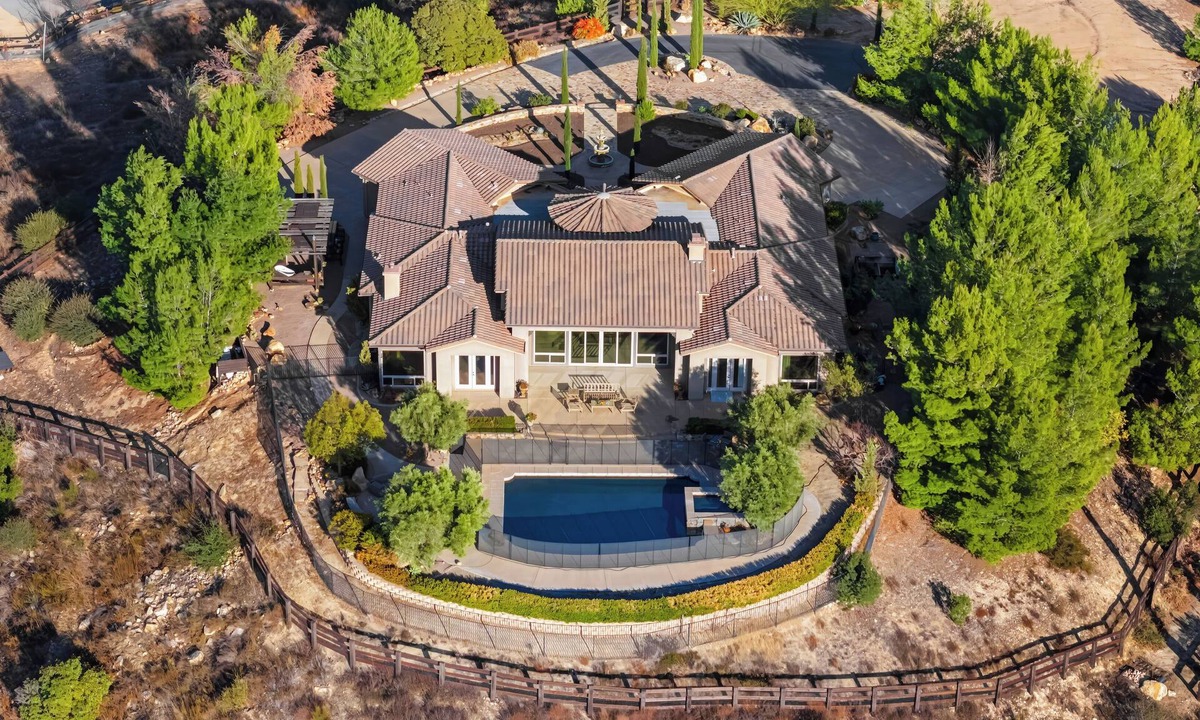 Murrieta House | Hilltop Estate Pool + Hot Tub + Fire Table + Views | Cleveland Vista