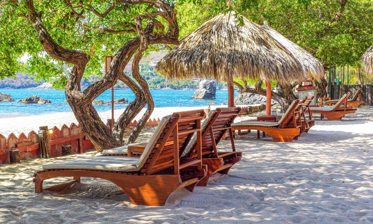 Zihuatanejo Resort | Hilton Grand Vacations Club Zihuatanejo