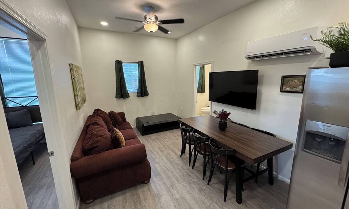 Globe Apartment | Historic King Suite in Upton's Confectionery