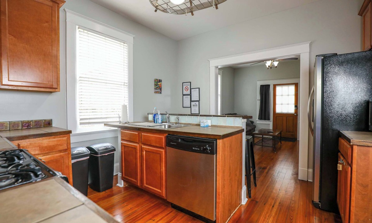 Mid-City House | Historic Mid-City Escape, Perfect Festival Getaway