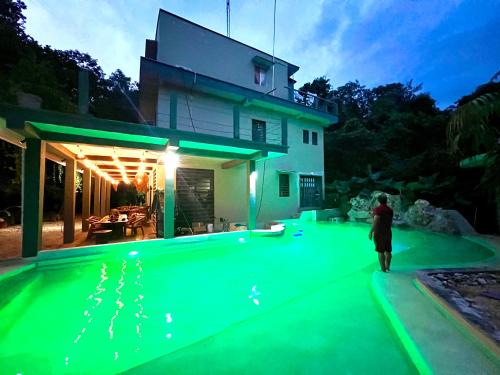 Puerto Morelos Hotel | Hokhmah Heart Hotel