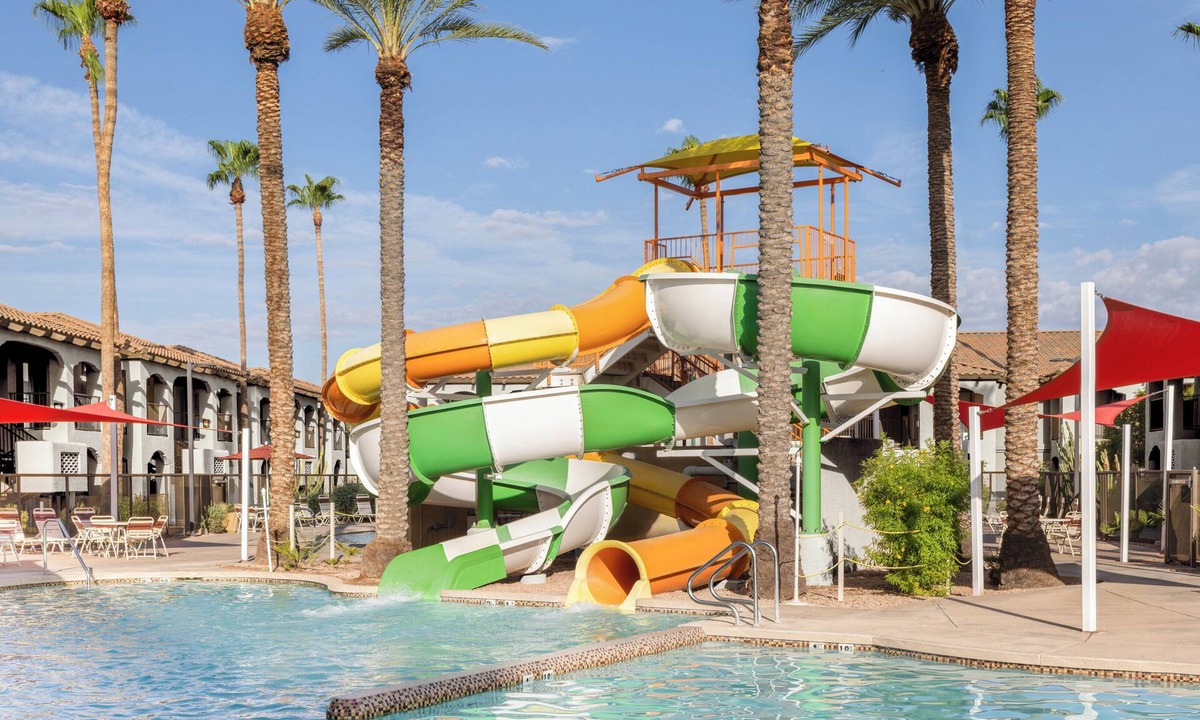 North Scottsdale Hotel | Holiday Inn Club Vacations Scottsdale Resort by IHG