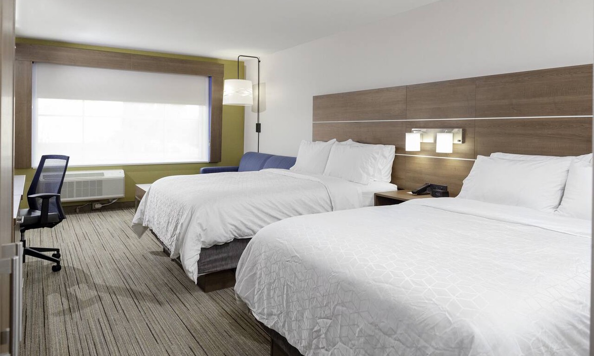 Gilbert Hotel | Holiday Inn Express & Suites Phoenix East - Gilbert by IHG